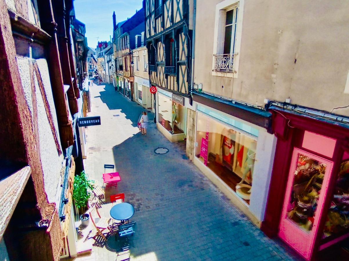 2 Pieces Totalement Renove Au Coeur De Bourges Apartment Exterior foto