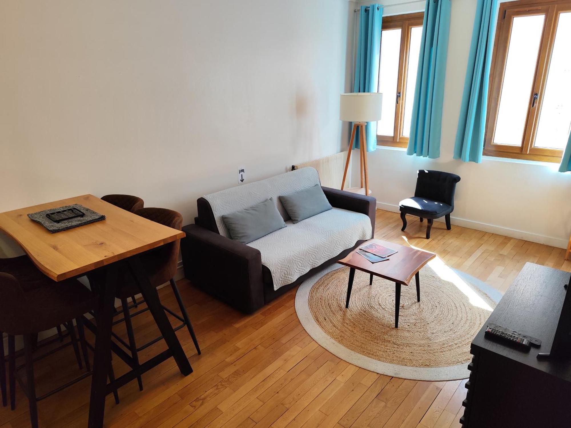2 Pieces Totalement Renove Au Coeur De Bourges Apartment Exterior foto