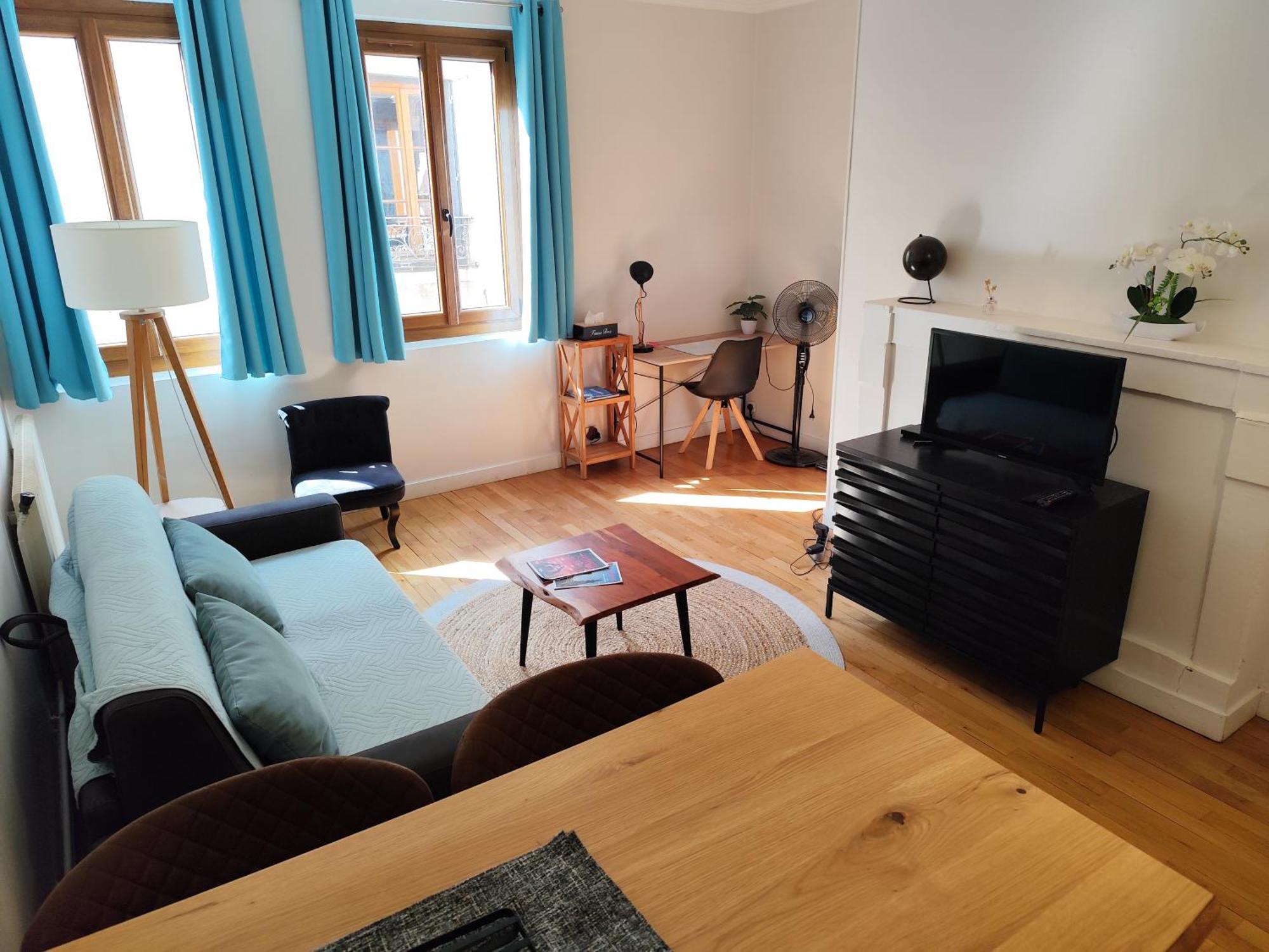 2 Pieces Totalement Renove Au Coeur De Bourges Apartment Exterior foto